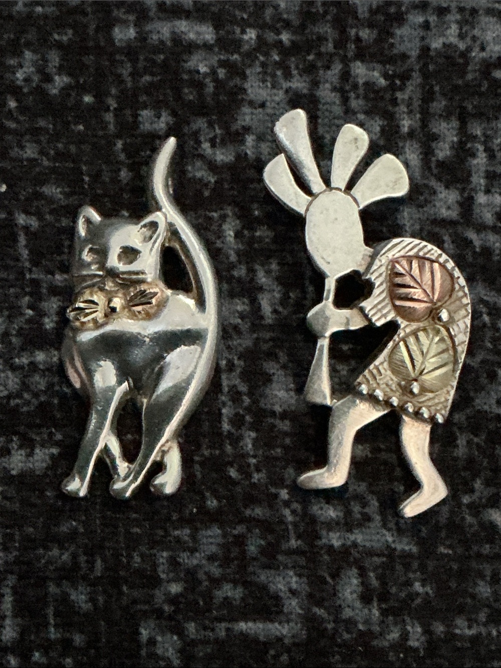 Bundle 2 Black Hills Gold 925 12K Leaves Pendants Kokopelli Cat